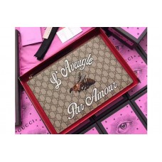 Gucci 431416 GG Supreme pouch With Bee