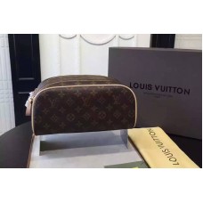 Louis Vuitton M47528 Monogram Canvas King Size Toiletry Bags