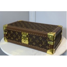 Louis Vuitton M20039 LV 8 watch case in Monogram canvas