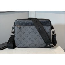 Louis Vuitton M69443 LV Trio Messenger bag in Monogram Eclipse canvas