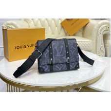 Louis Vuitton M57282 LV Trunk Messenger bag in Monogram Tapestry coated canvas