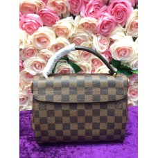 LOUIS VUITTON CROISETTE M41581