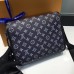 Louis Vuitton Original Leather Lion Print  Men’s Shoulder Bag M54248 Black 2017