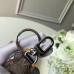 Louis Vuitton Bijou De Sac Et Porte-cles Lion MP1996 2018