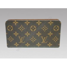 Louis Vuitton Monogram Zipped Purse