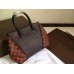 Louis Vuitton w tote bag m94337