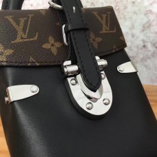 LOUIS VUITTON CAMERA BOX BAG 2017