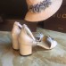 Gucci leather t-strap mid-heel 6cm sandal white 01