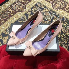 Gucci Heel 8cm Patent Leather Silver-toned Spikes Pumps with Bow 549666 Nude Pink 2019