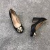 Gucci Leather Mid-heel Pump with Bee ‎9cm Heel 474483 Black 2018