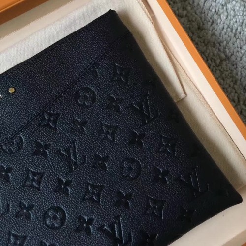 louis vuitton daily pouch monogram empreinte